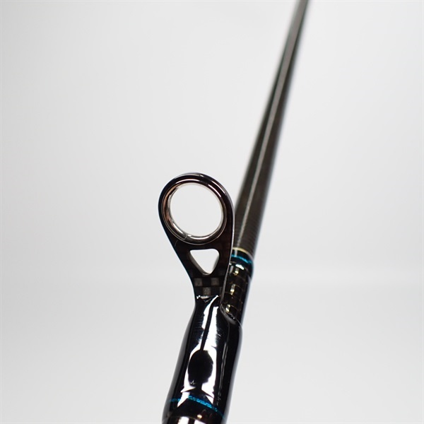 １８エメラルダスストイストＡＧＳ７６ＭＭＨ－ＳＭＴ